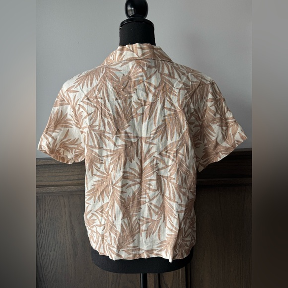 Nicole Miller Linen Leaf Print Button-Up Shirt - Cream and Tan small - Picture 4 of 7
